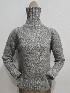 Express Marled Gray Cable Knit Sweater
